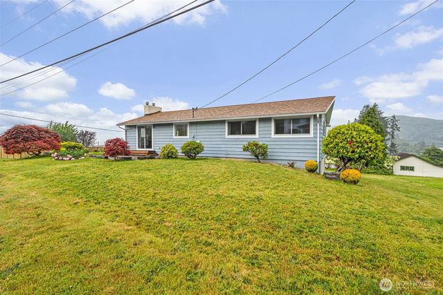 209 Harrison Street, Raymond, WA 98577