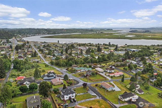 209 Harrison Street, Raymond, WA 98577