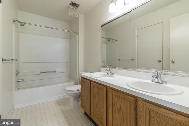 1004 BARBARAS CT, North Wales, PA 19454