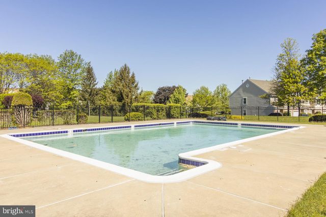 1004 BARBARAS CT, North Wales, PA 19454