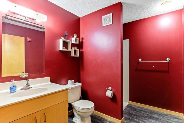 4845 W 123rd Street 201, Savage, MN 55378