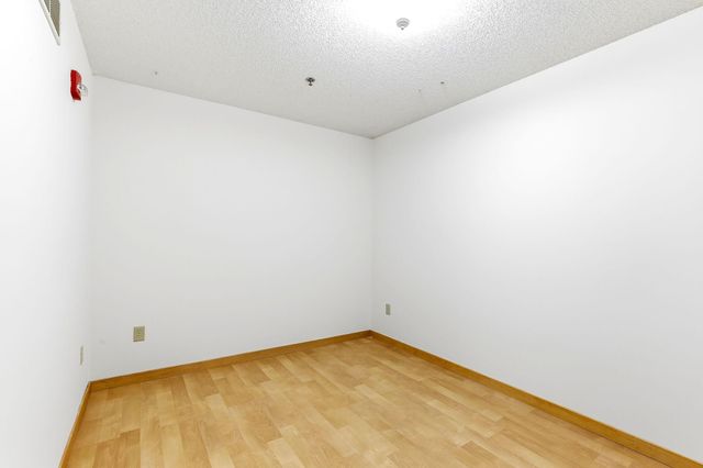 4845 W 123rd Street 201, Savage, MN 55378