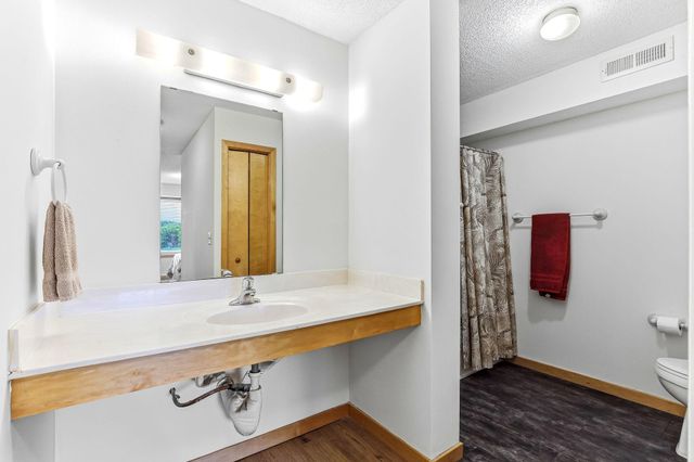 4845 W 123rd Street 201, Savage, MN 55378