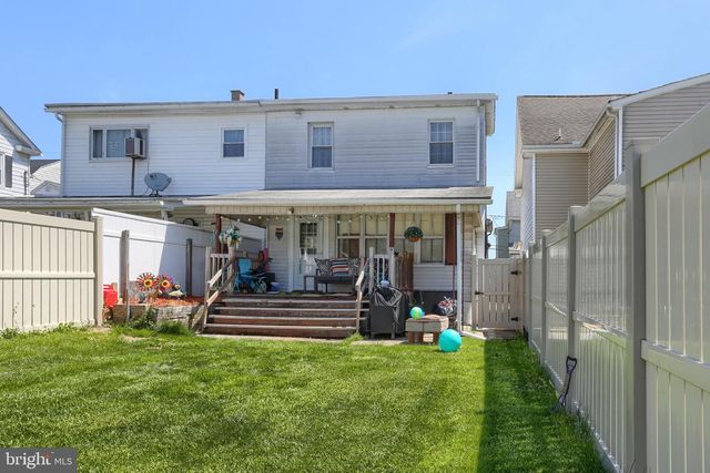 208 EAST ST, Williamstown, PA 17098