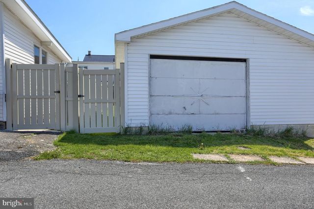208 EAST ST, Williamstown, PA 17098