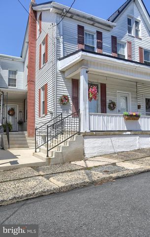 208 EAST ST, Williamstown, PA 17098