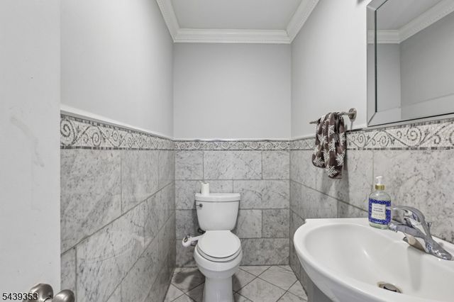 45 Wilmore Rd, Little Falls Twp., NJ 07424