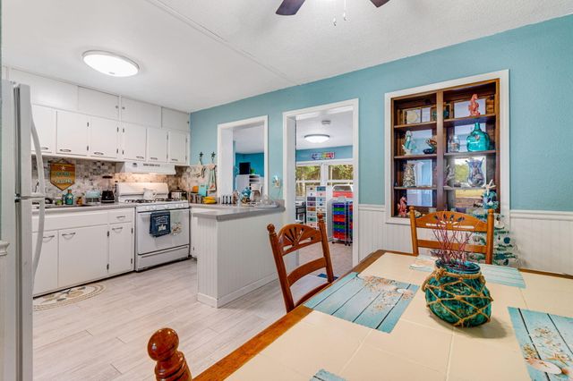 103 Adkinson Drive, Crestview, FL 32536