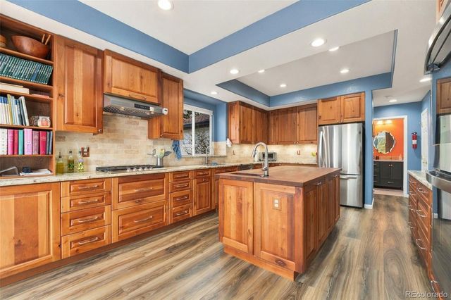 5643 S Ventura Court, Centennial, CO 80015