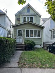 6249 80th Road, Ridgewood, NY 11385