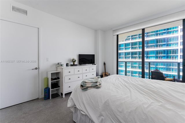 1300 S Miami Ave 2909, Miami, FL 33130