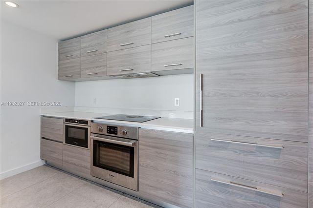 1300 S Miami Ave 2909, Miami, FL 33130