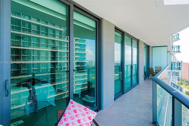 1300 S Miami Ave 2909, Miami, FL 33130