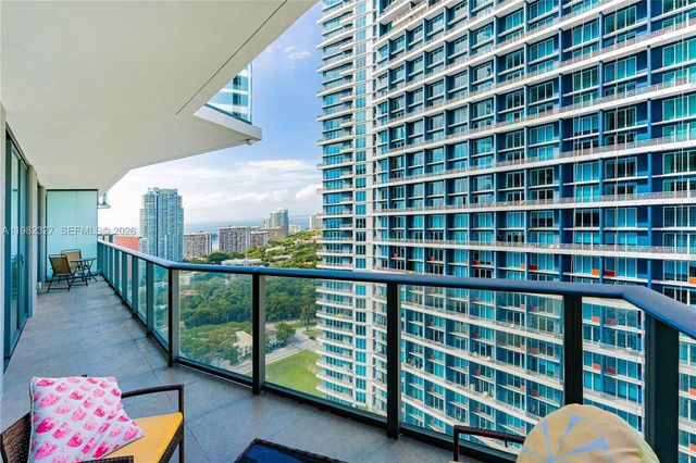 1300 S Miami Ave 2909, Miami, FL 33130