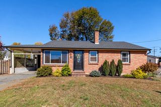 12 Old Farm Road, Beverly, MA 01915