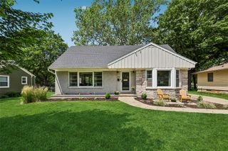 3914 72nd Street, Urbandale, IA 50322