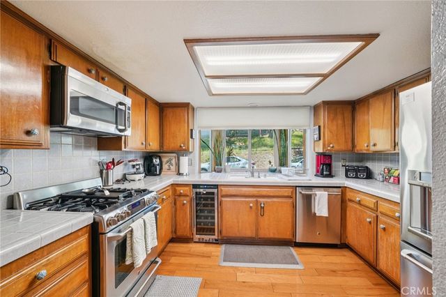 28662 Zion Drive, Lake Arrowhead, CA 92352