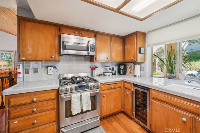28662 Zion Drive, Lake Arrowhead, CA 92352