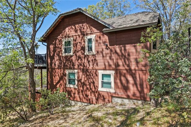 28662 Zion Drive, Lake Arrowhead, CA 92352