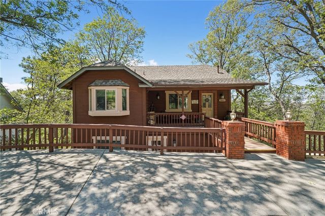 28662 Zion Drive, Lake Arrowhead, CA 92352