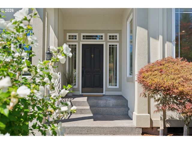 12421 Se DEERFIELD Pl, Happy Valley, OR 97086