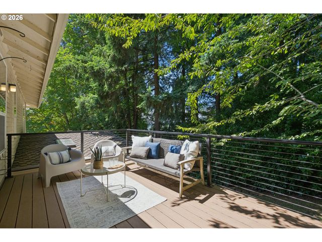 12421 Se DEERFIELD Pl, Happy Valley, OR 97086