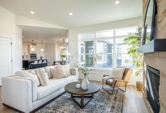 6532 Sun Valley Boulevard, Horace, ND 58047