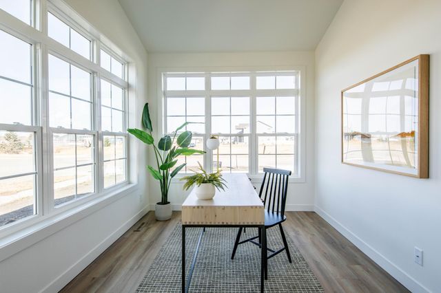 6532 Sun Valley Boulevard, Horace, ND 58047