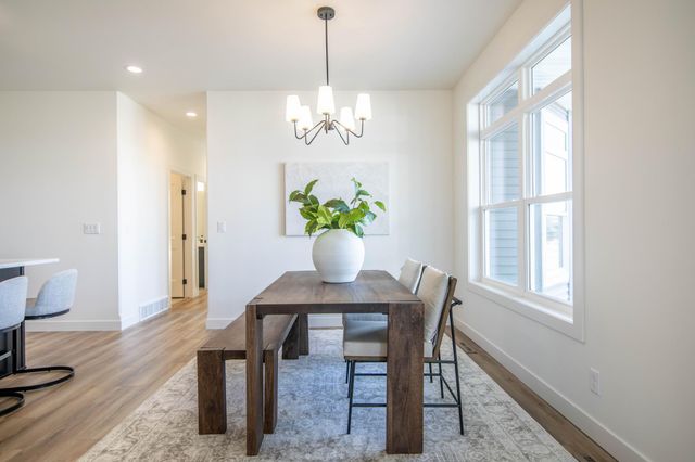 6532 Sun Valley Boulevard, Horace, ND 58047