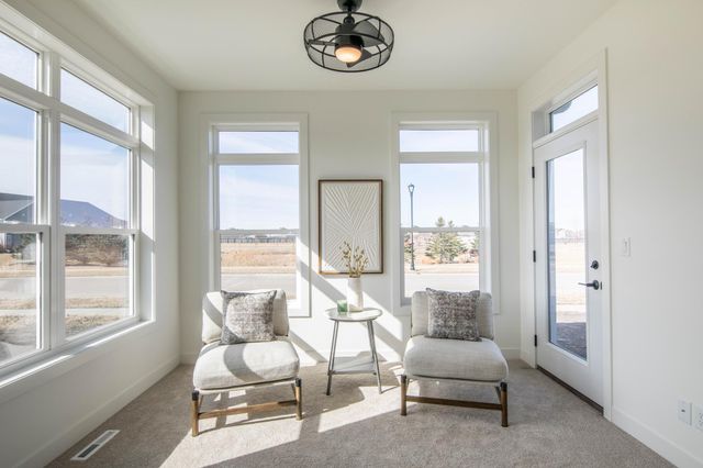 6532 Sun Valley Boulevard, Horace, ND 58047