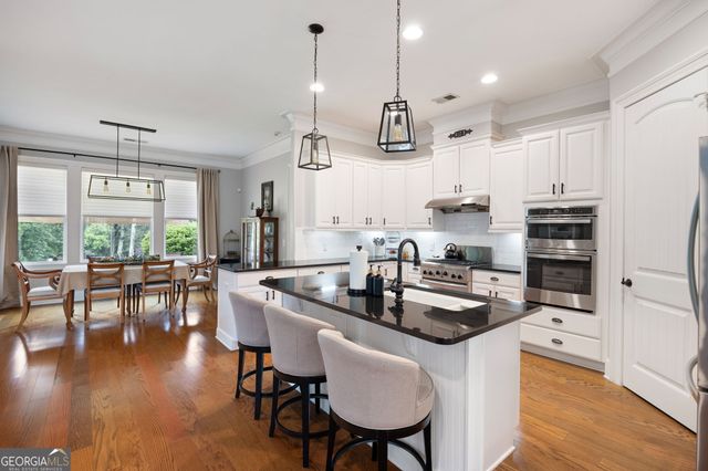 267 Somerset Circle, Woodstock, GA 30189