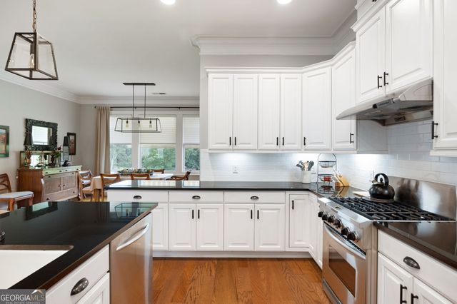 267 Somerset Circle, Woodstock, GA 30189