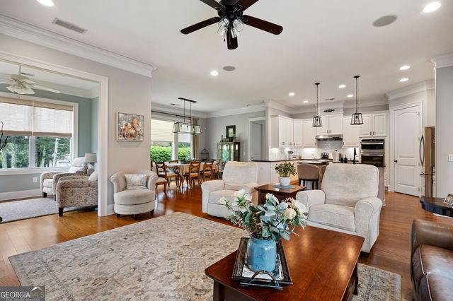 267 Somerset Circle, Woodstock, GA 30189