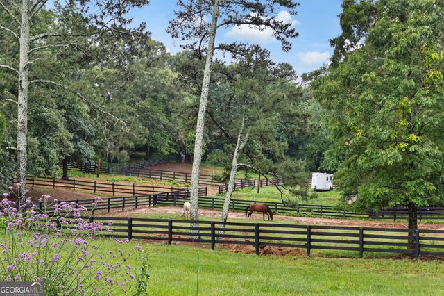 267 Somerset Circle, Woodstock, GA 30189