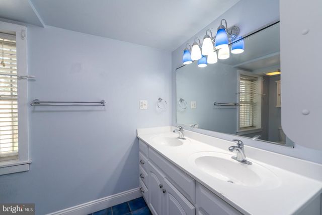 666 MELVIN DR, Baltimore, MD 21230