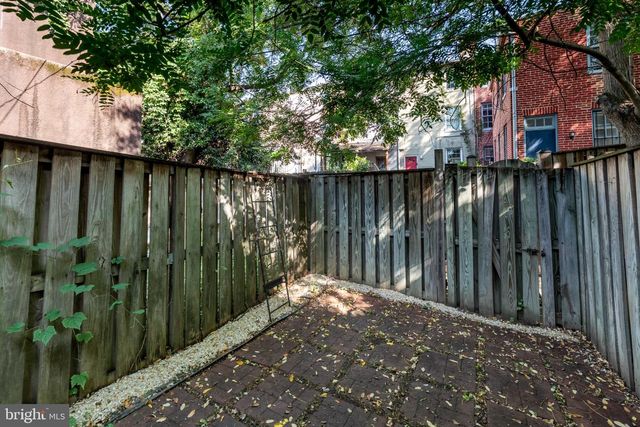 666 MELVIN DR, Baltimore, MD 21230