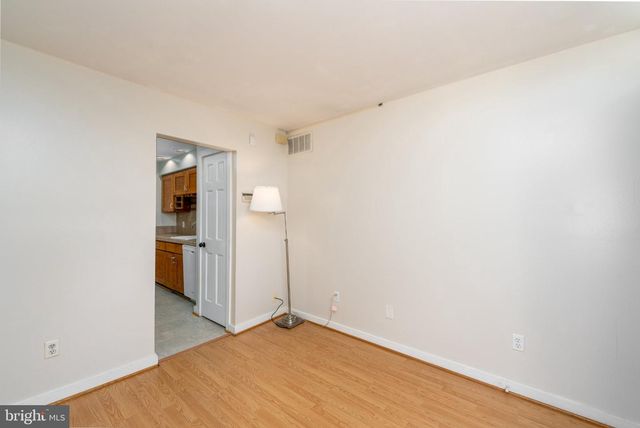 666 MELVIN DR, Baltimore, MD 21230