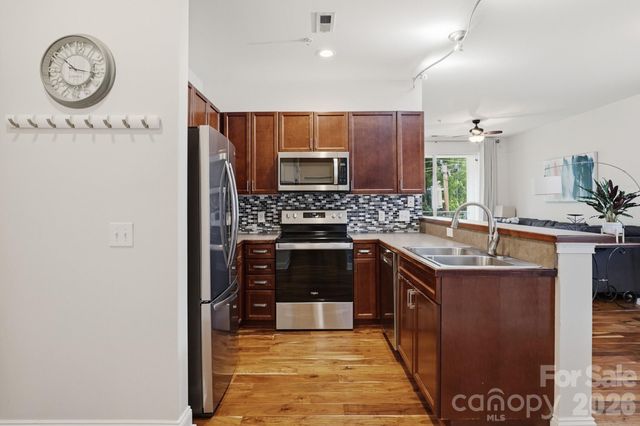 1308 Kenilworth Avenue 430, Charlotte, NC 28203