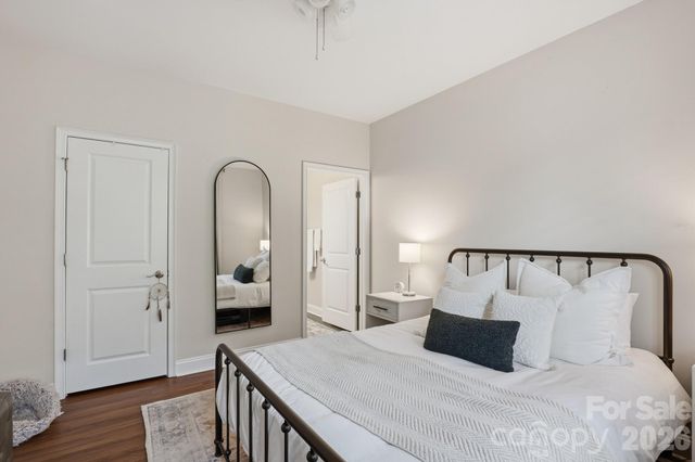 1308 Kenilworth Avenue 430, Charlotte, NC 28203