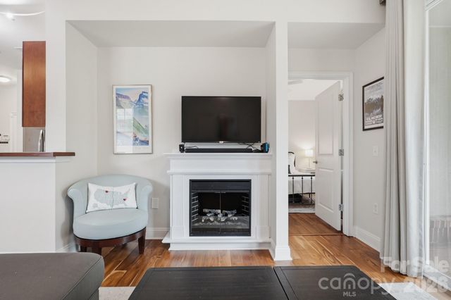 1308 Kenilworth Avenue 430, Charlotte, NC 28203