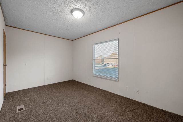 603 Kerri Ln, Oak Grove, KY 42262