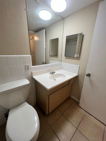 12175 3RD STREET E 2, Treasure Island, FL 33706