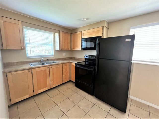 12175 3RD STREET E 2, Treasure Island, FL 33706