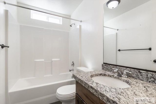 5776 Cedarwood Lane, Ammon, ID 83406