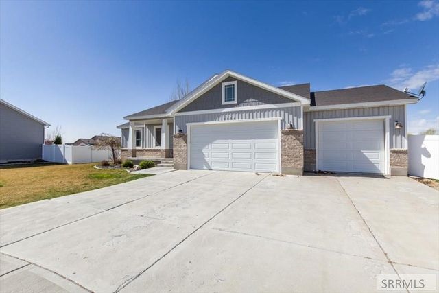 5776 Cedarwood Lane, Ammon, ID 83406