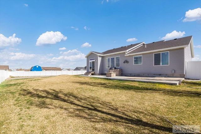 5776 Cedarwood Lane, Ammon, ID 83406