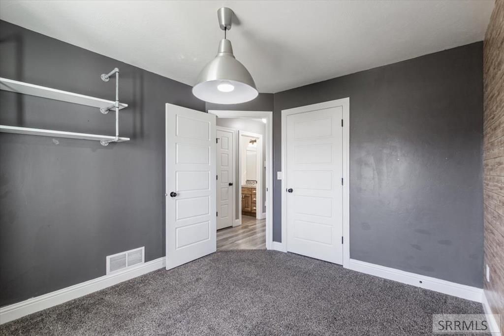 Image 20 of property listing at 5776 Cedarwood Lane, Ammon, ID 83406