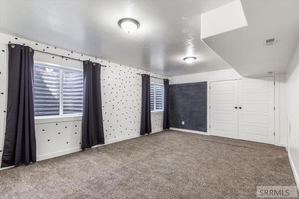 Image 22 of property listing at 5776 Cedarwood Lane, Ammon, ID 83406