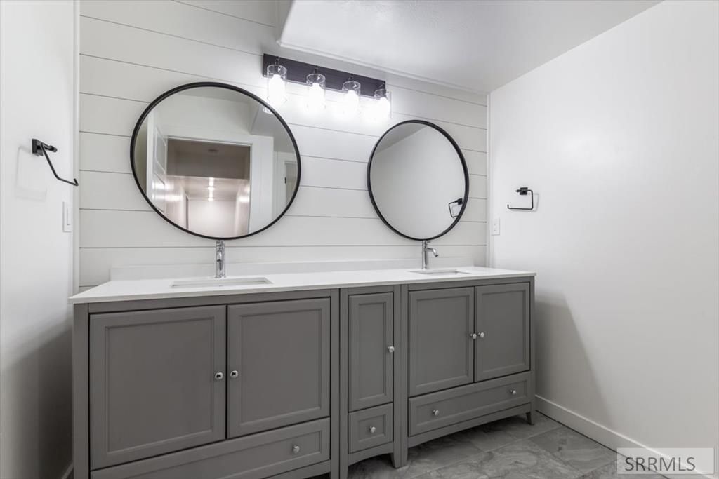 Image 28 of property listing at 5776 Cedarwood Lane, Ammon, ID 83406