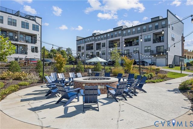 241 Brattice Dr, Midlothian, VA 23114